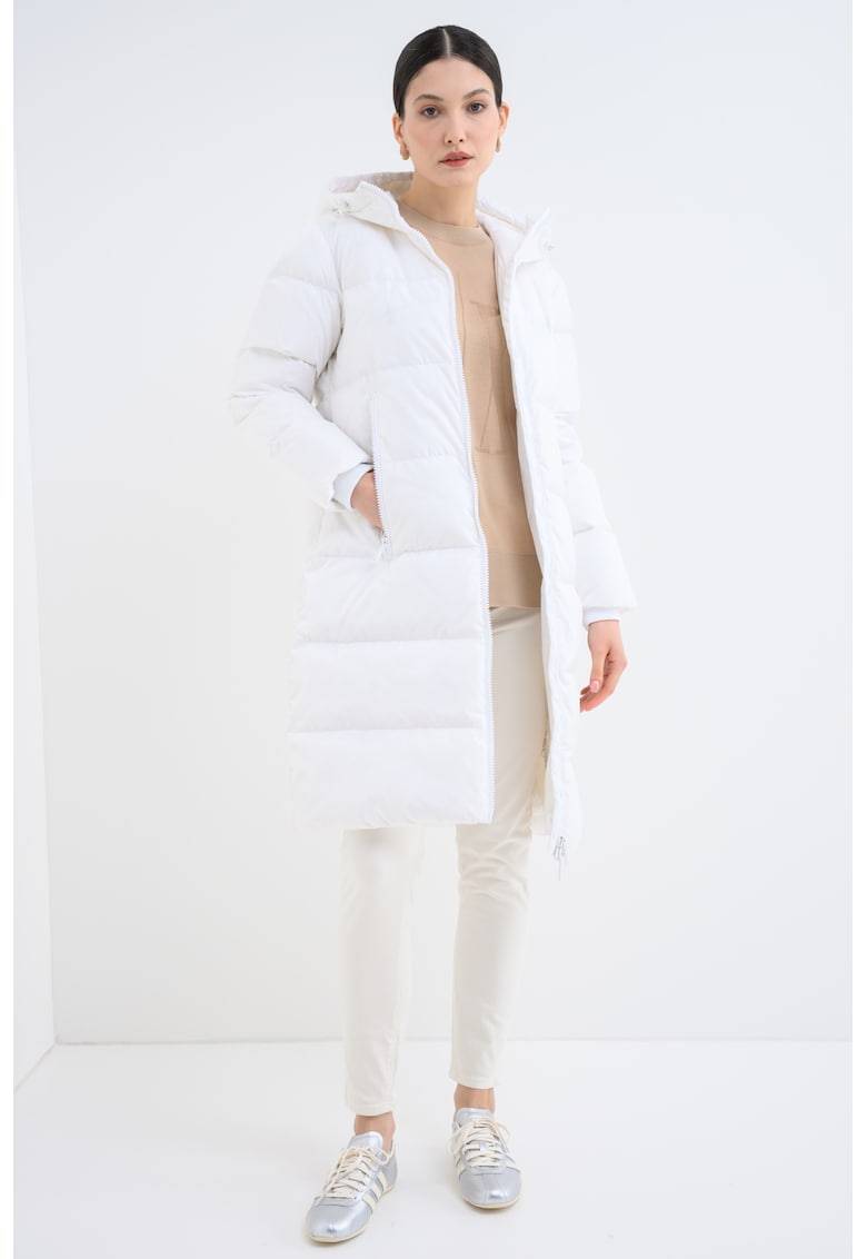 Geaca lunga cu umplutura de puf