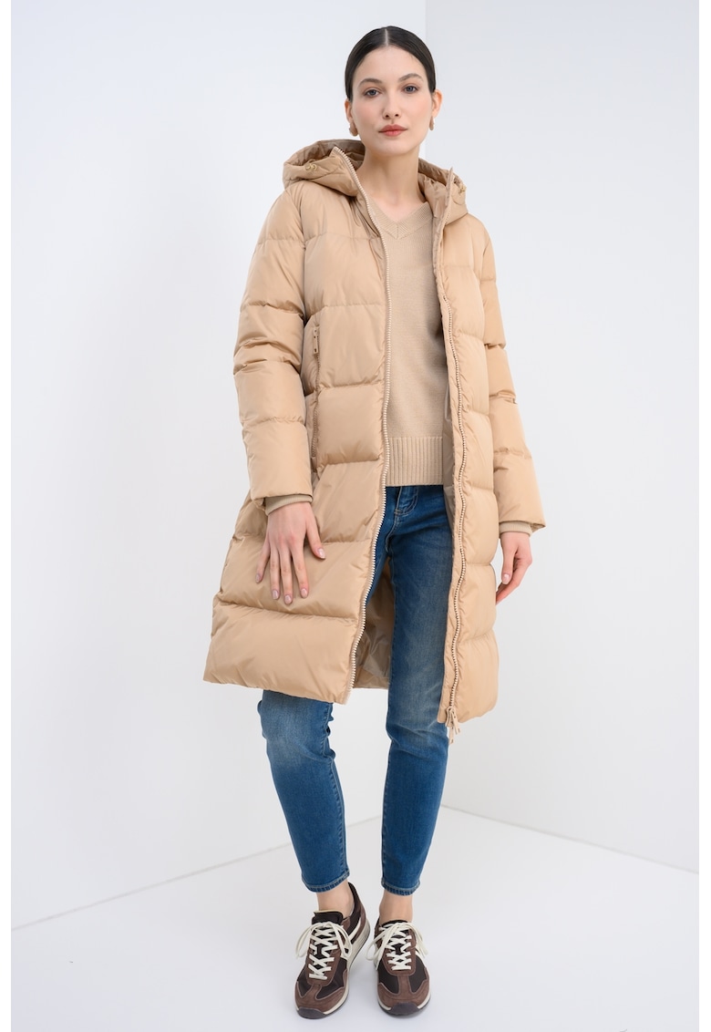 Geaca lunga cu umplutura de puf