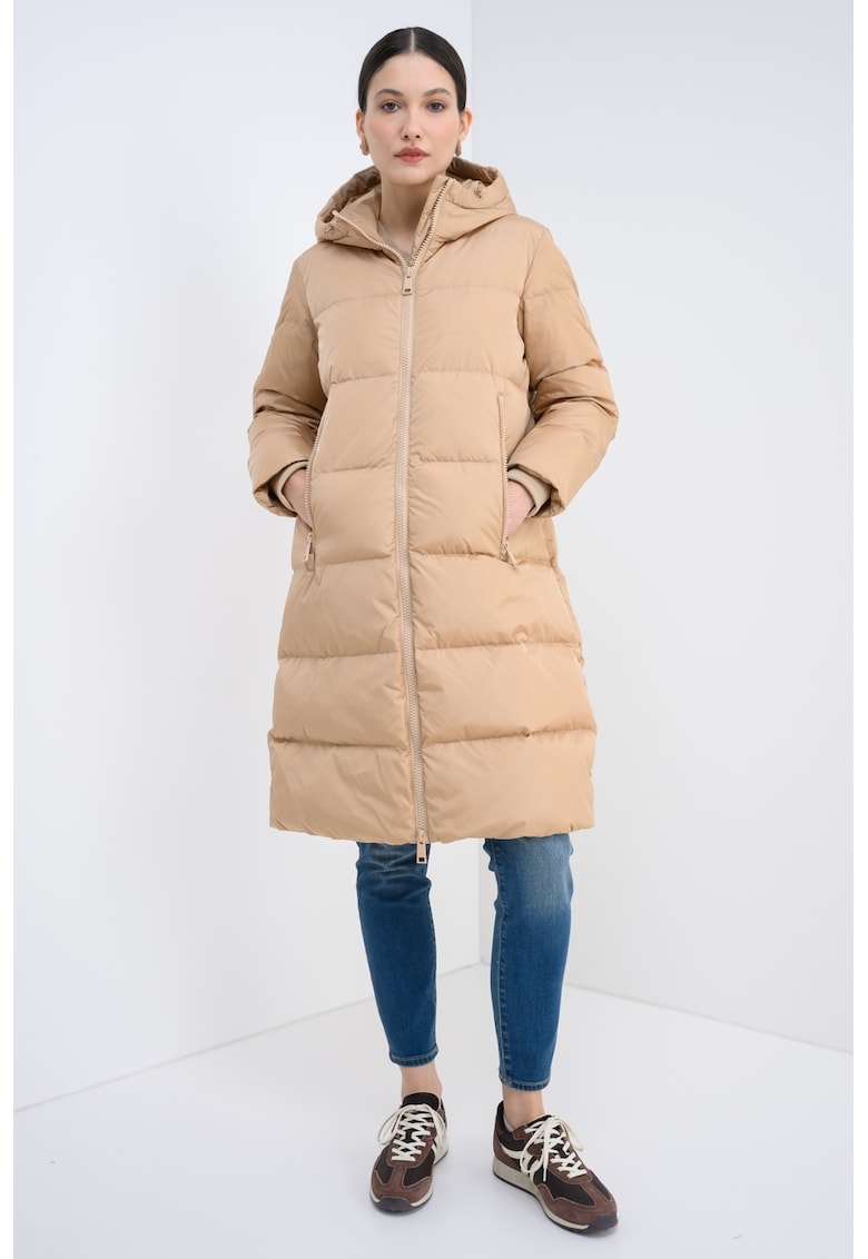 Geaca lunga cu umplutura de puf