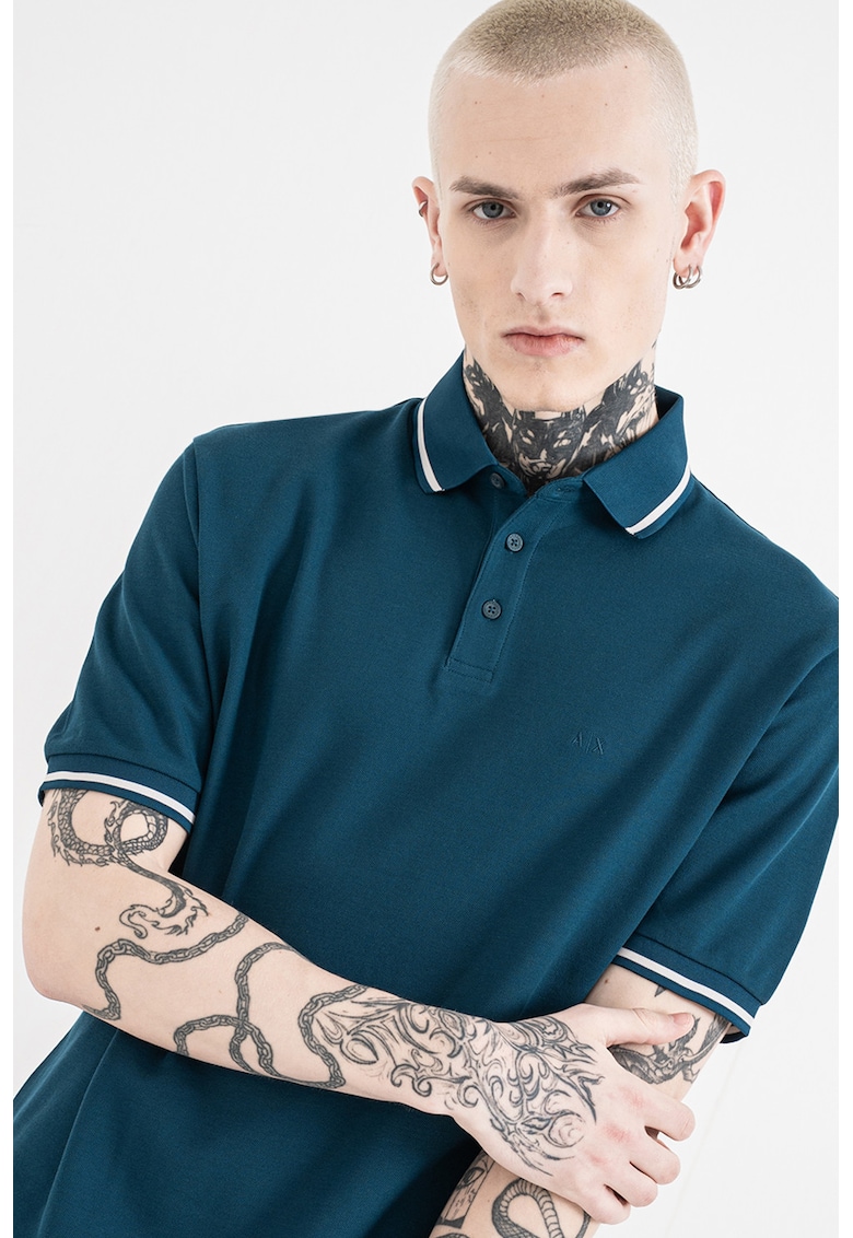 Tricou polo regular fit cu terminatie contrastanta