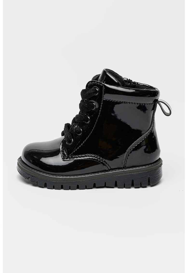 Ghete de piele lacuita