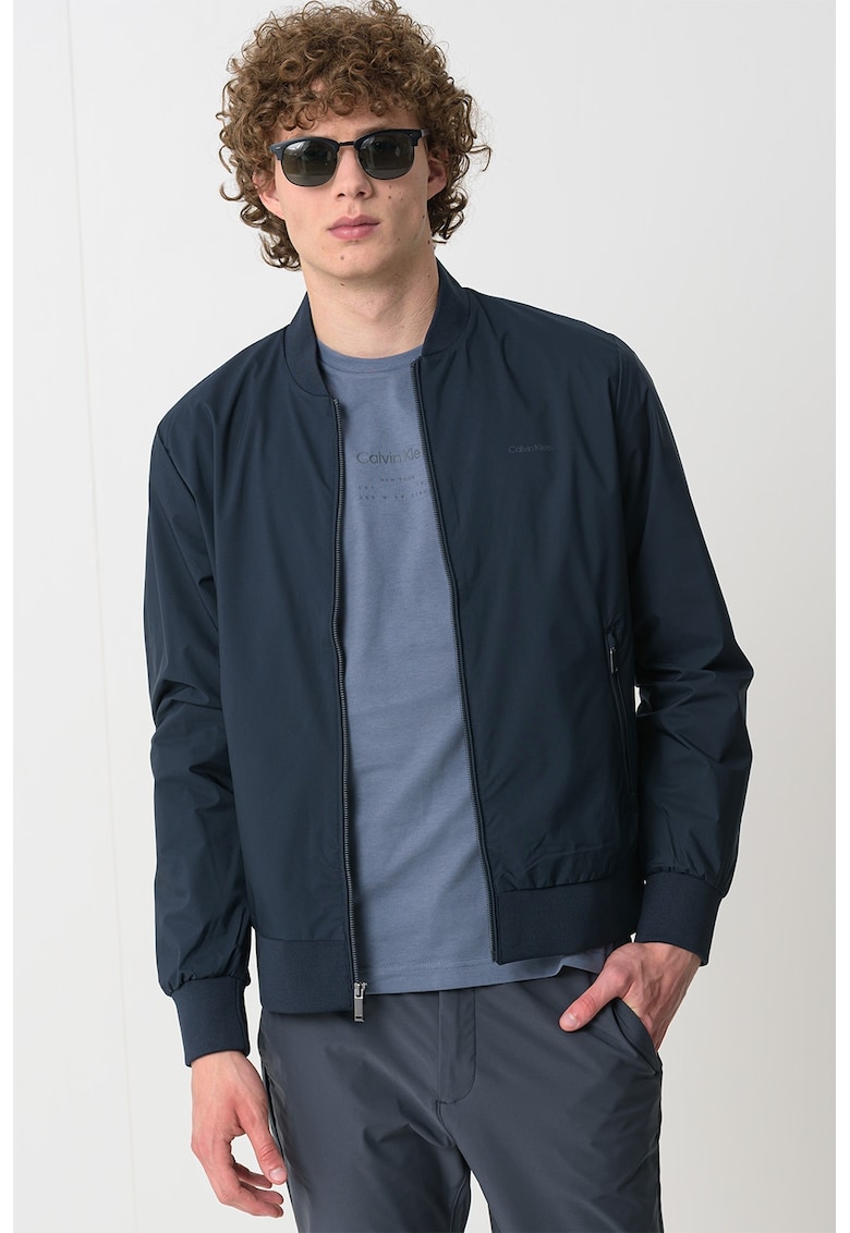 Jacheta bomber cu buzunare cu fermoar