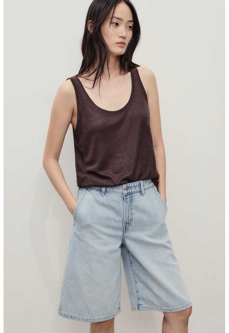 Bermude evazate cu talie medie