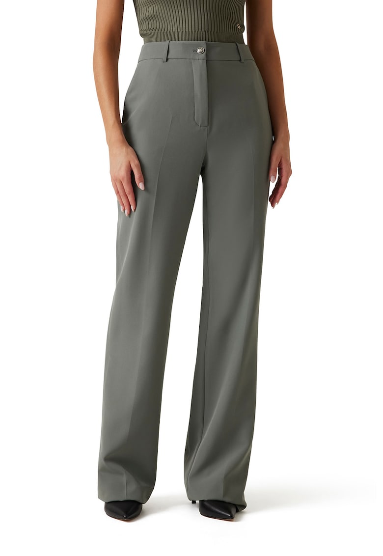 Pantaloni eleganti cu croiala ampla