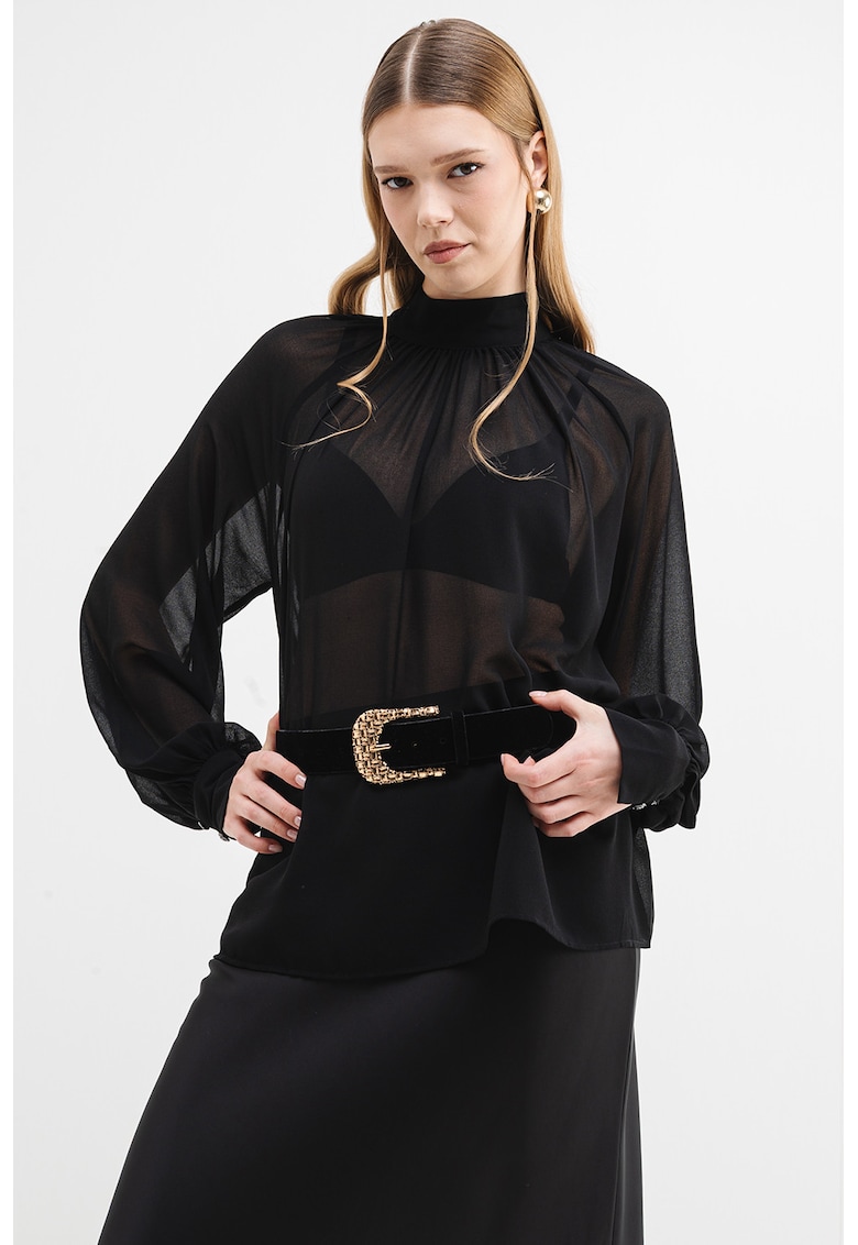 Camasa semitransparenta cu funda la guler