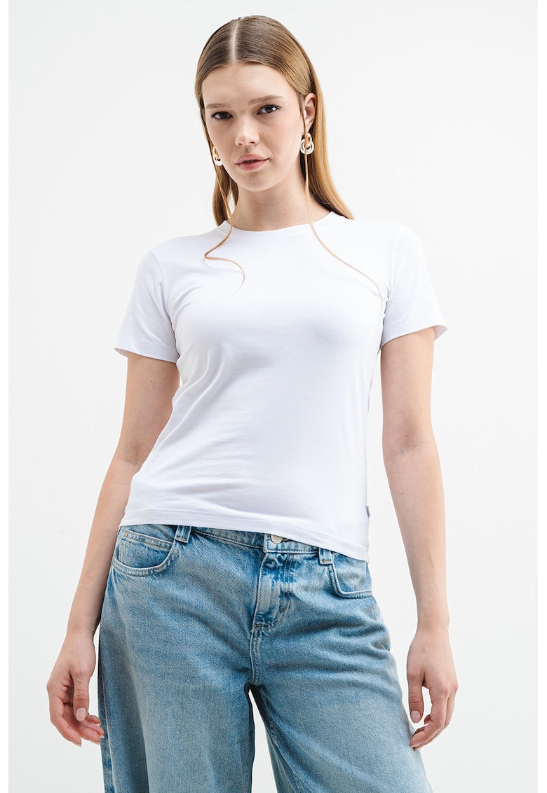 Tricou slim fit cu decolteu la baza gatului - Alb