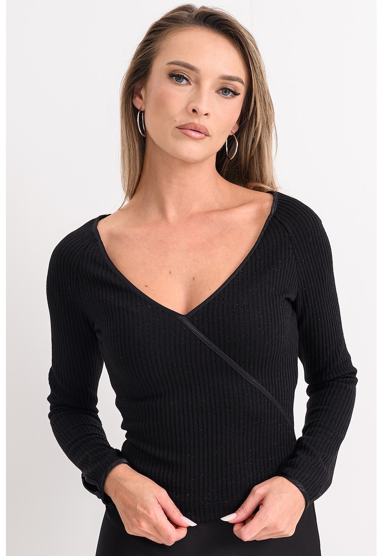 Bluza striata cu decolteu in V