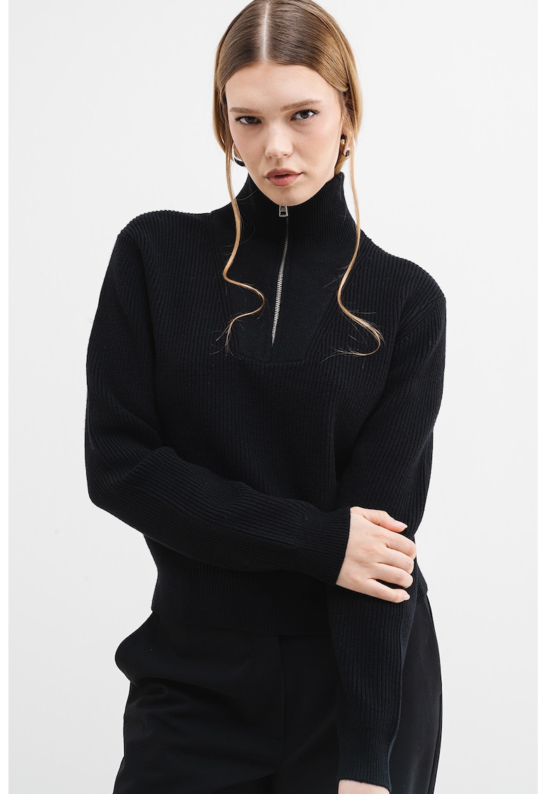 Pulover cu fenta cu fermoar