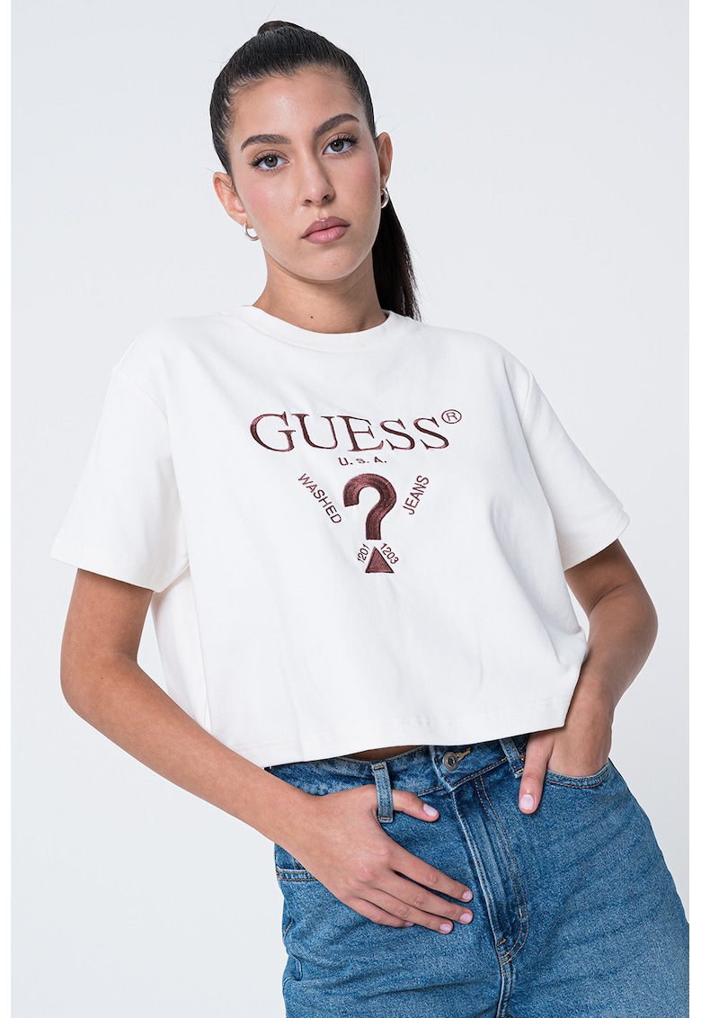 Tricou crop cu logo brodat Tricou crop cu logo brodat