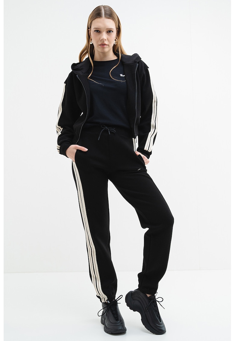 Hanorac cu fermoar si dungi laterale