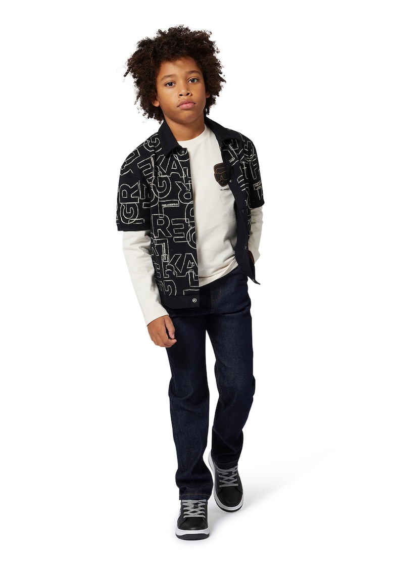 Blugi cu cusaturi contrastante