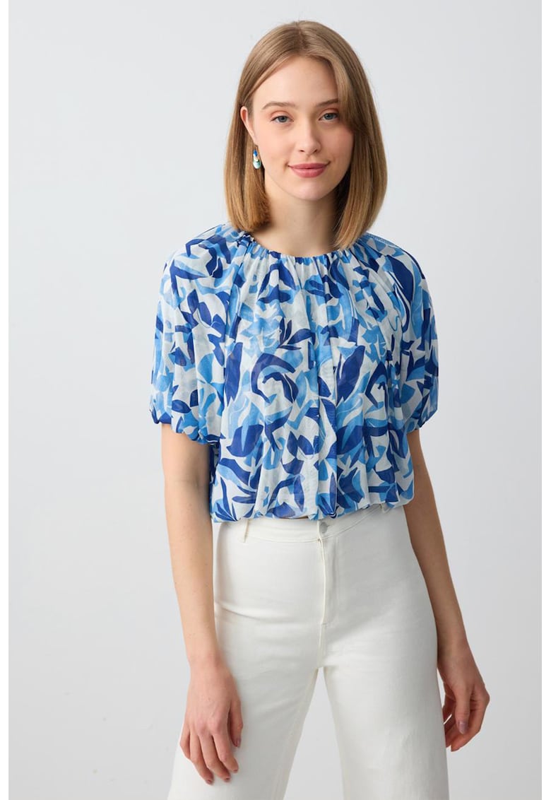 Bluza cu maneci scurte si model