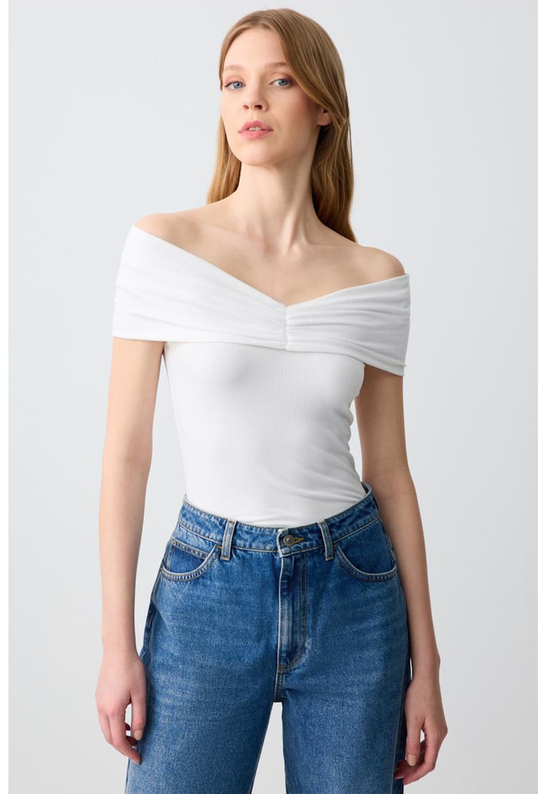 Bluza din amestec de lyocell cu decolteu pe un umar