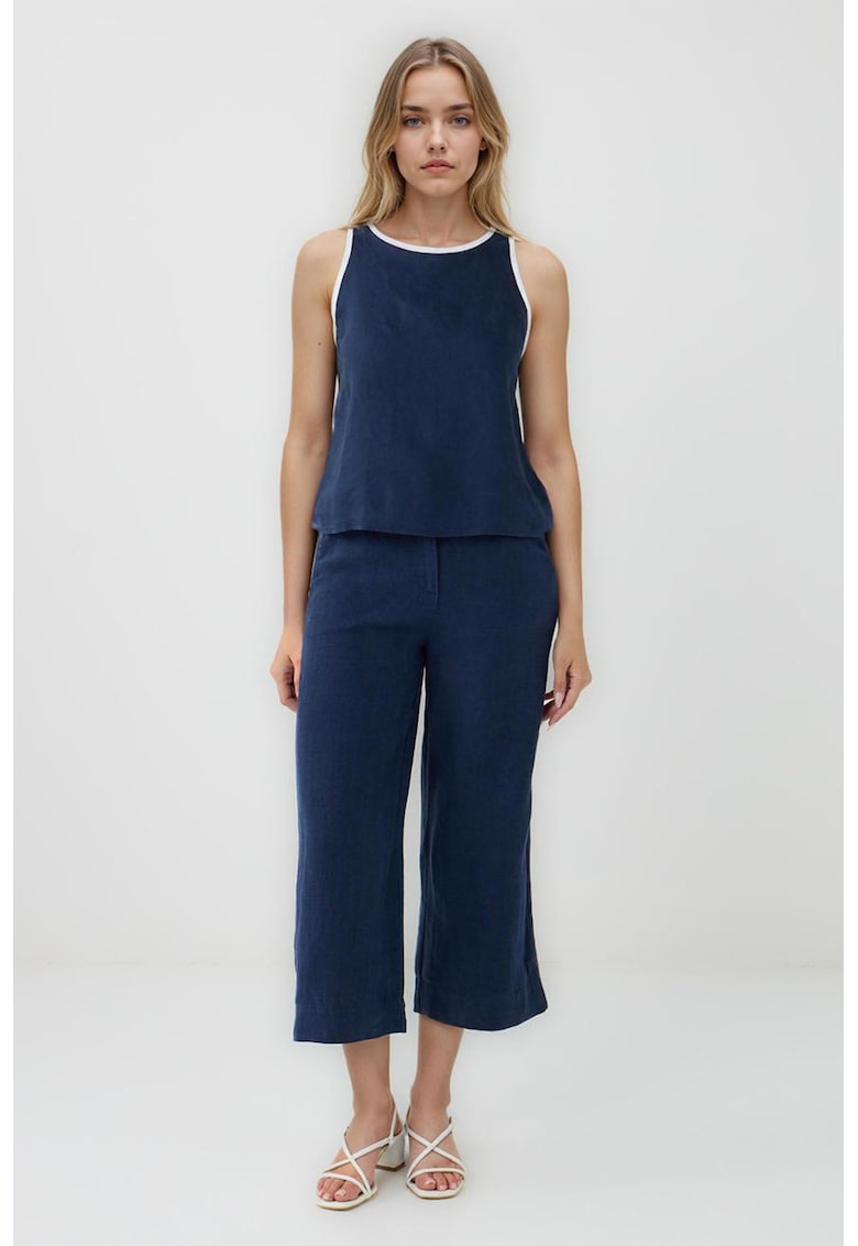 Pantaloni capri din in cu croiala ampla