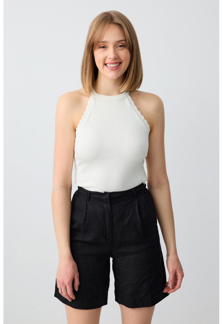 Pantaloni scurti de in cu talie inalta