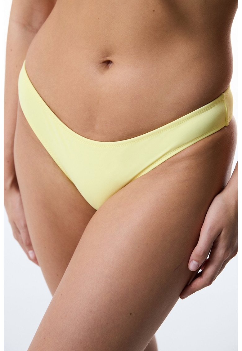 Slip tanga cu detaliu funda Slip tanga cu detaliu funda