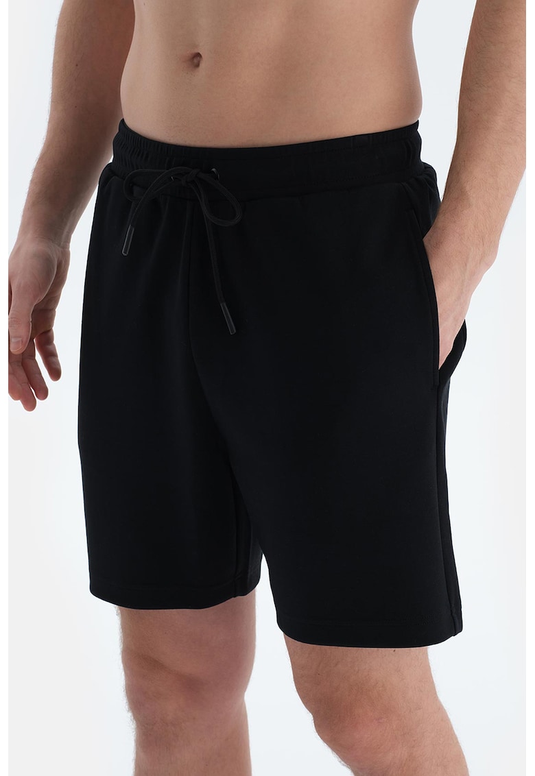 Pantaloni scurti din amestec de modal cu snur Pantaloni scurti din amestec de modal cu snur