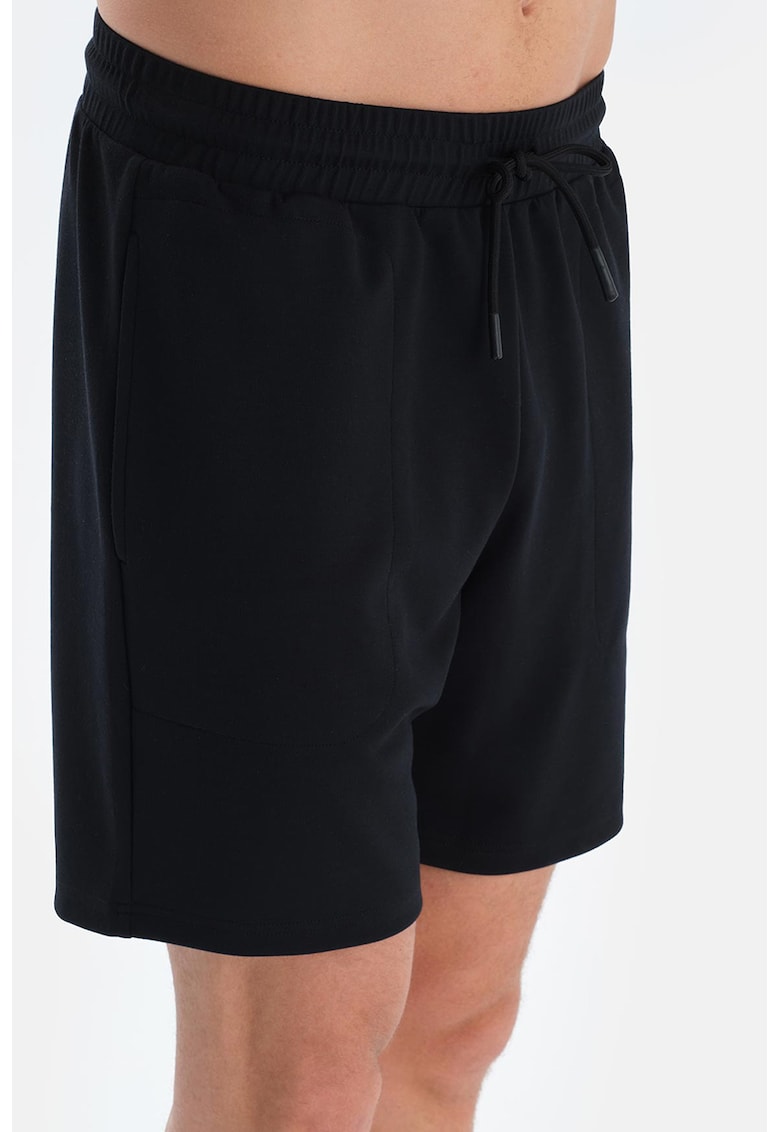 Pantaloni scurti din amestec de modal cu snur Pantaloni scurti din amestec de modal cu snur