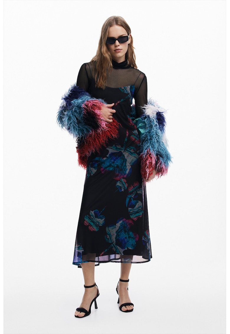 Rochie cu imprimeu si bluza cu plasa