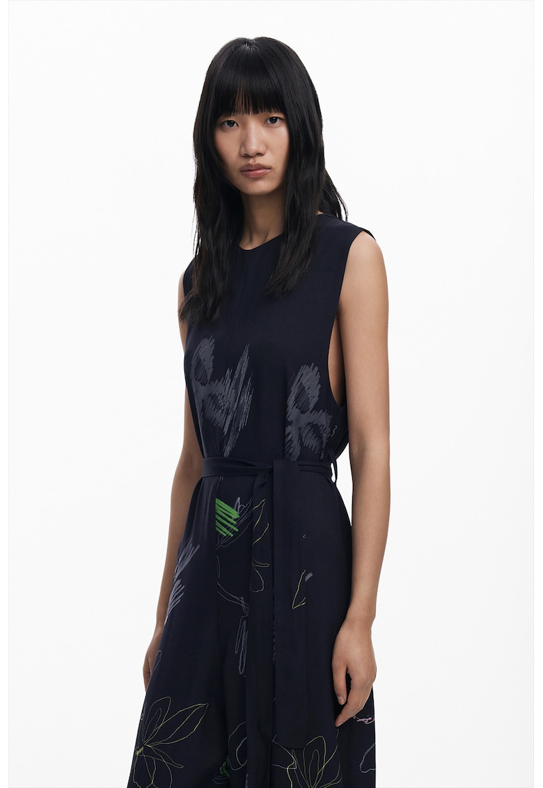 Salopeta fara maneci cu imprimeu grafic