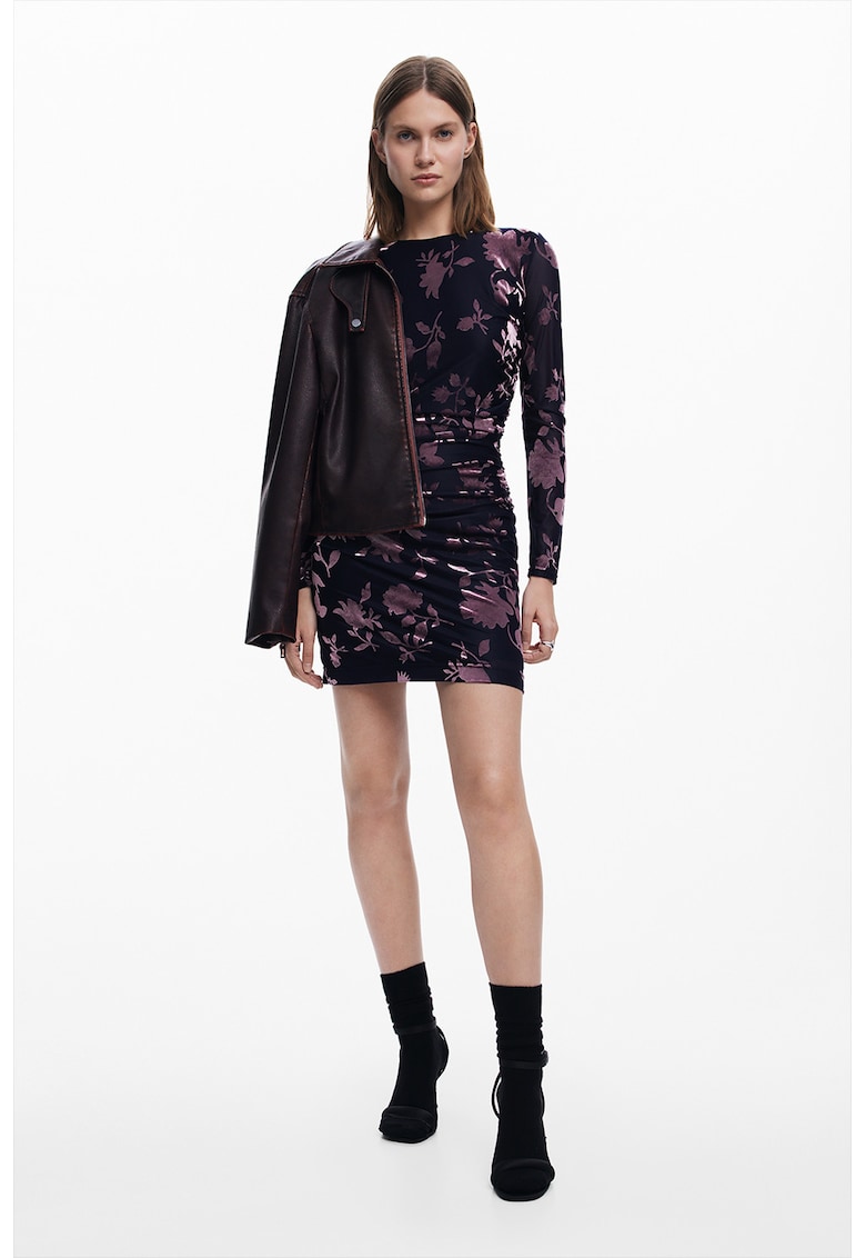 Rochie scurta cu maneci lungi si model floral