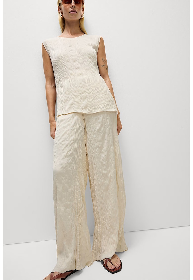 Pantaloni texturati cu croiala ampla - Crem
