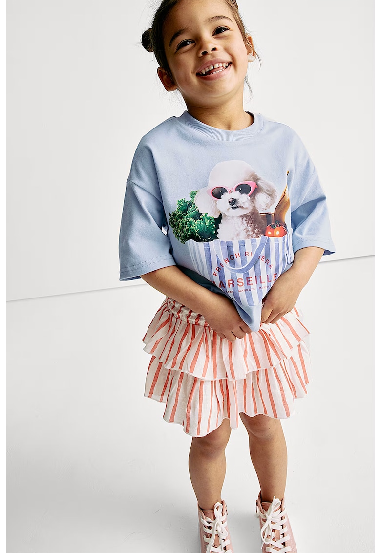 Tricou lejer cu model grafic