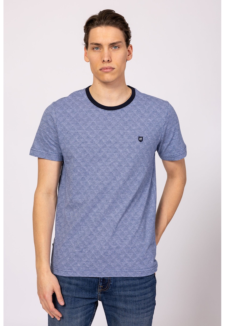 Tricou cu decolteu la baza gatului si logo discret Montry - Albastru prafuit