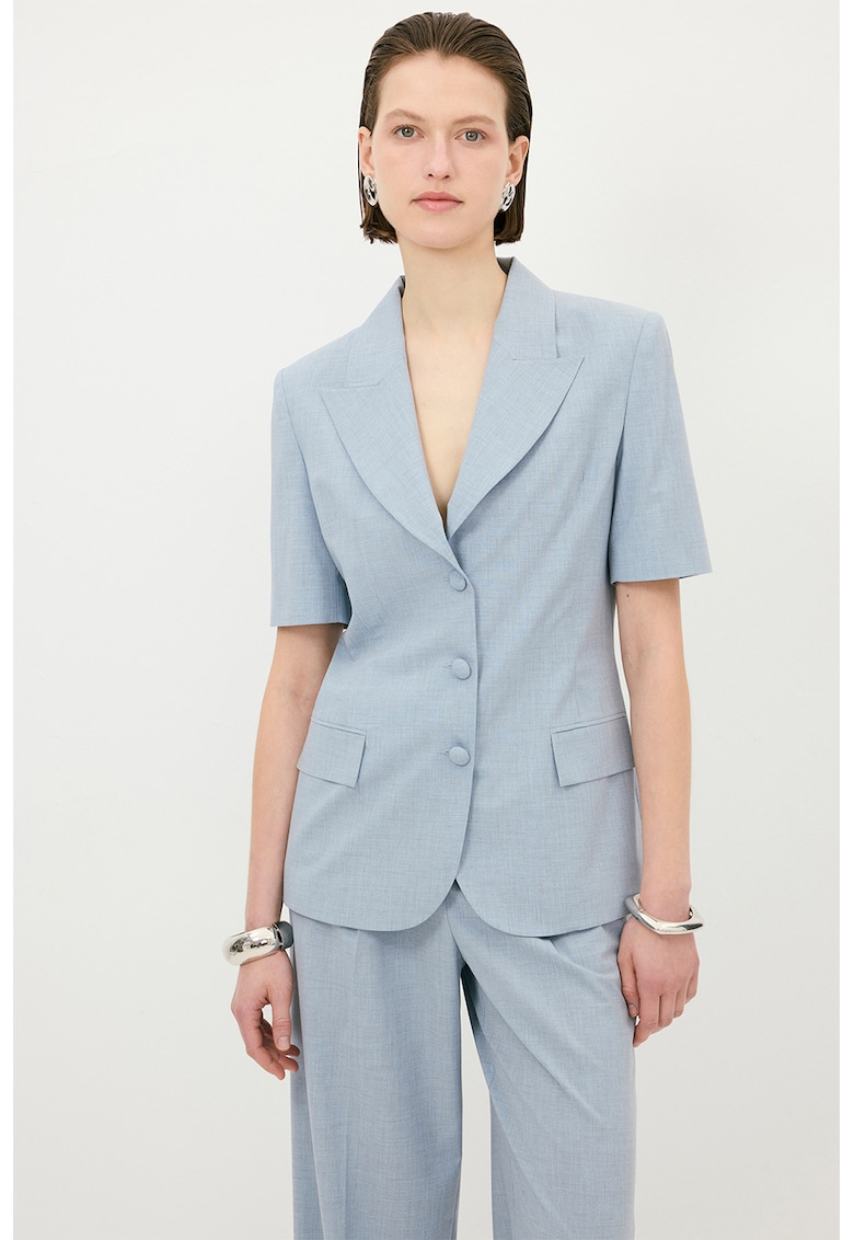 Sacou cu maneci scurte si revere decupate