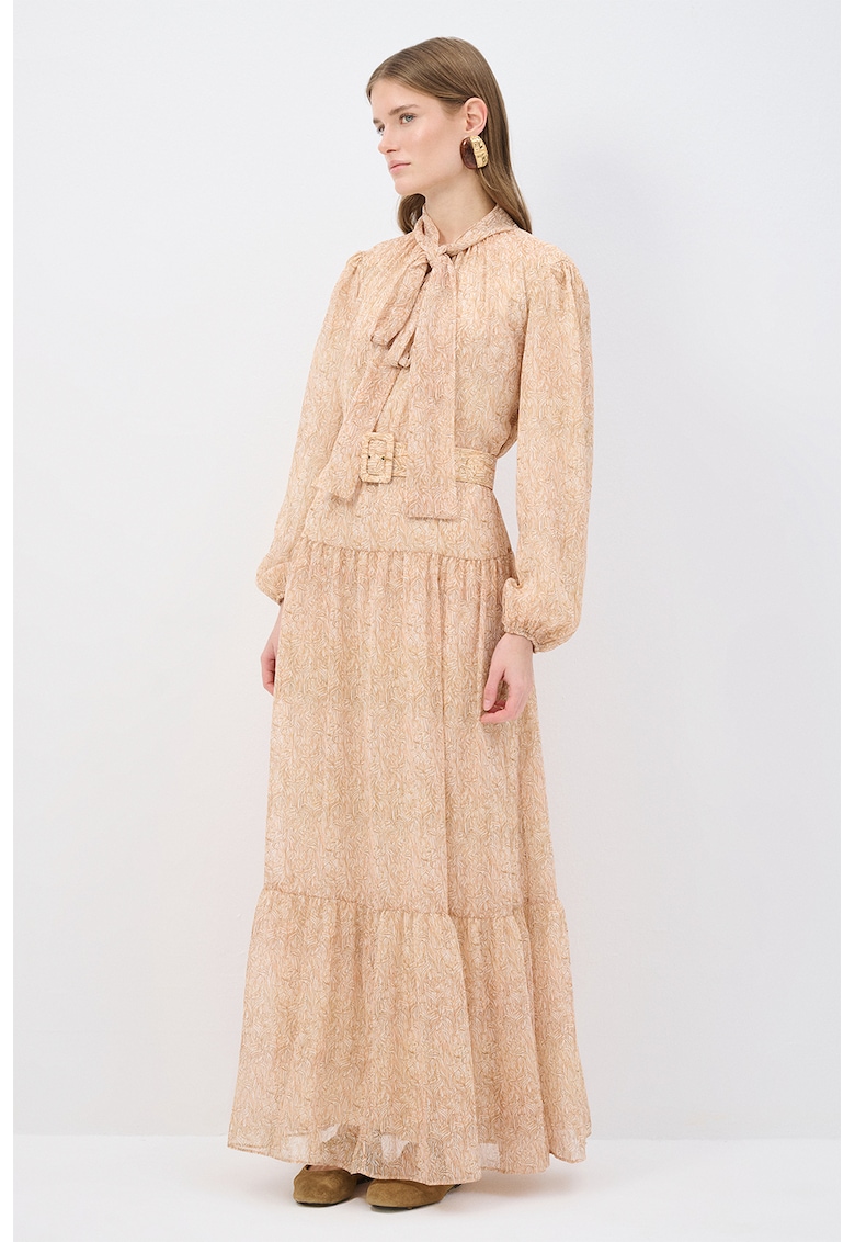 Rochie lunga cu model si terminatie cu volane