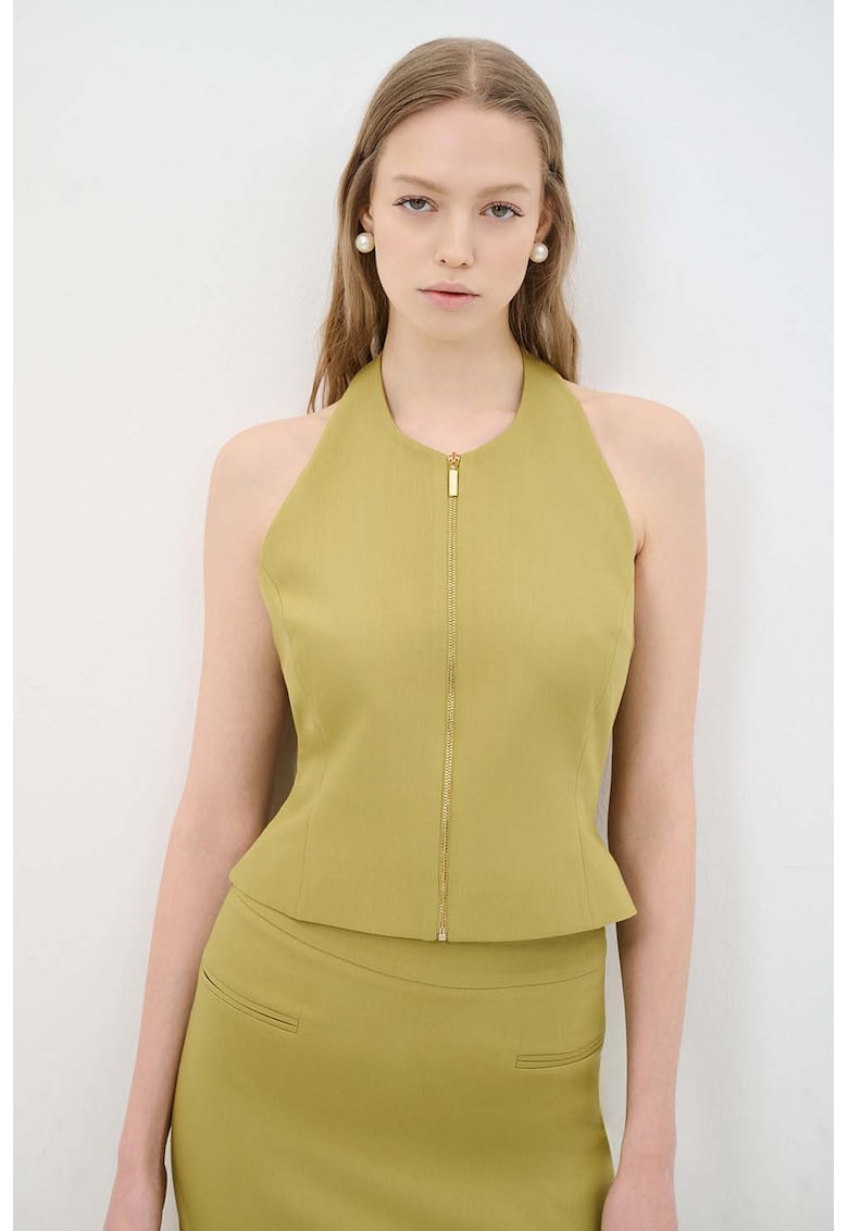 Vesta cu fermoar si model halter