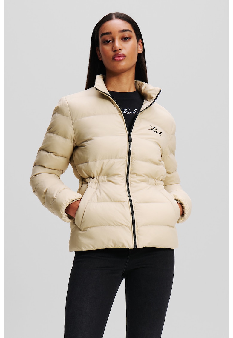 Jacheta scurta cu detalii logo brodate