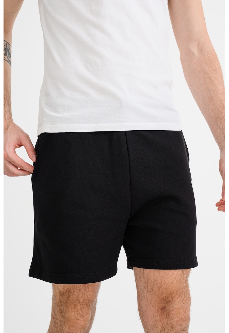 Pantaloni scurti cu buzunare laterale