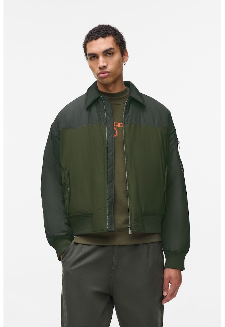 Jacheta cu vatelina si guler ascutit