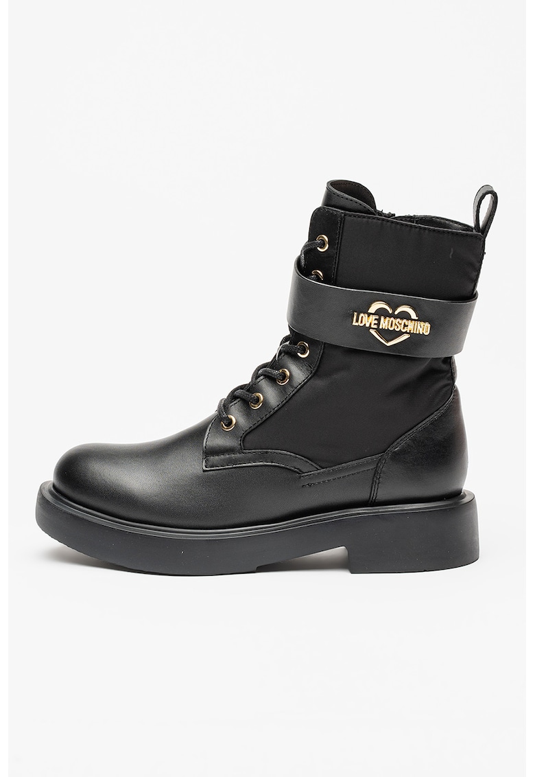 Ghete din piele cu logo metalic