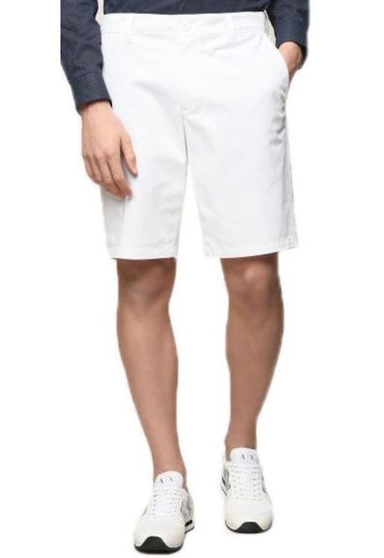 Pantaloni scurti cu buzunare -