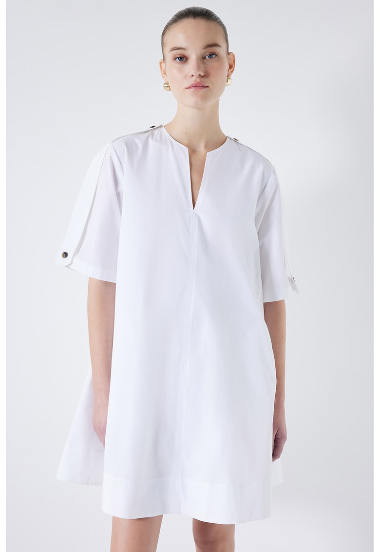 Rochie scurta cu croiala dreapta si decolteu in V Rochie scurta cu croiala dreapta si decolteu in V