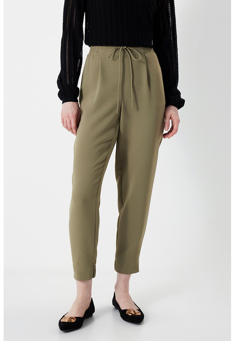 Pantaloni jogger cu talie ajustabila