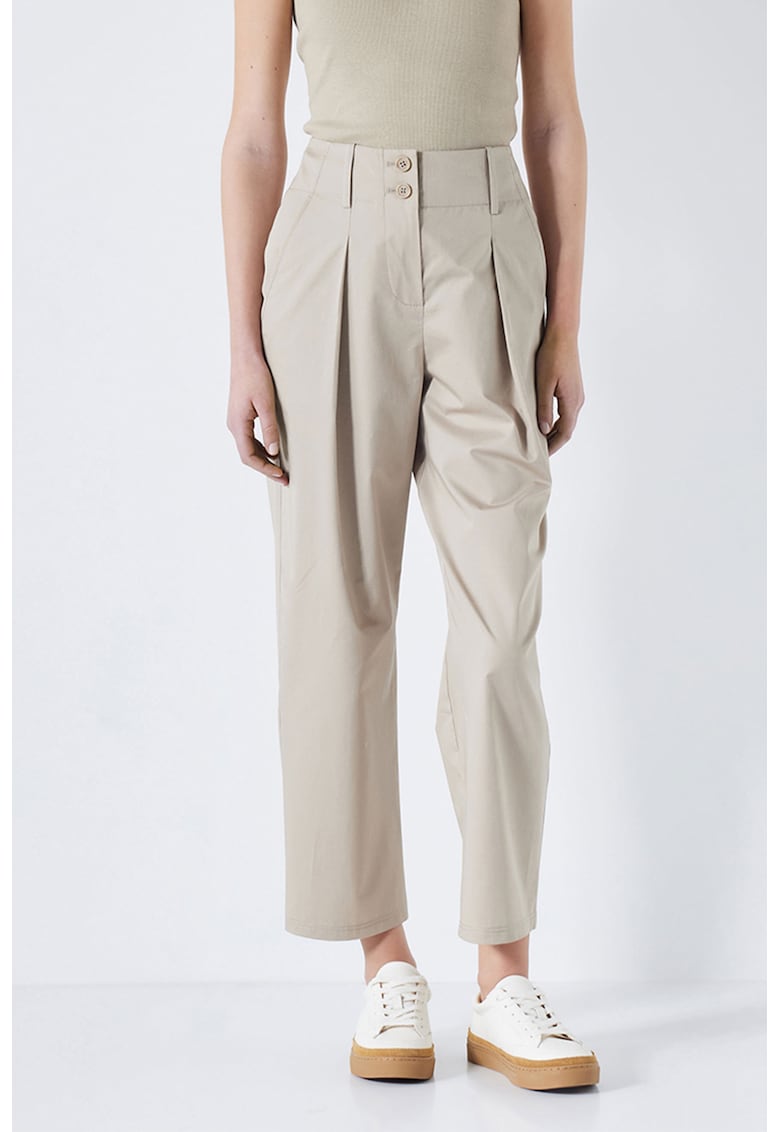 Pantaloni crop cu pliuri