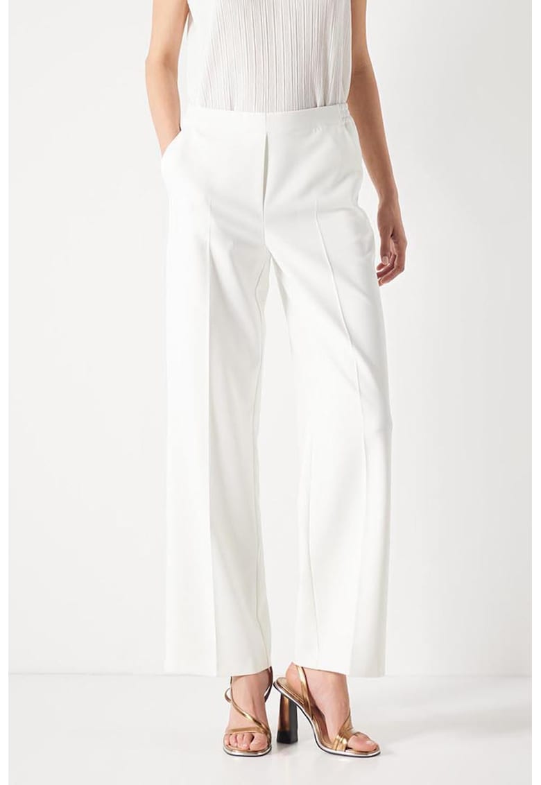Pantaloni drepti cu pensa Pantaloni drepti cu pensa