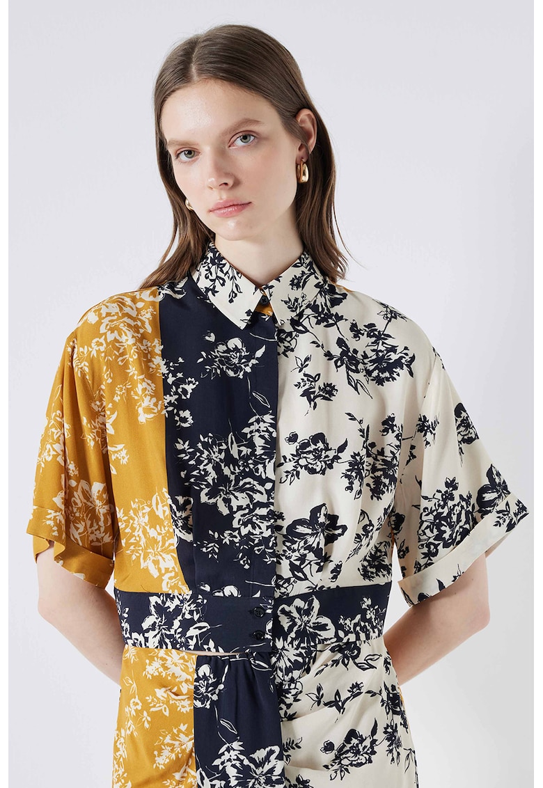Camasa crop cu model colorblock si imprimeu floral