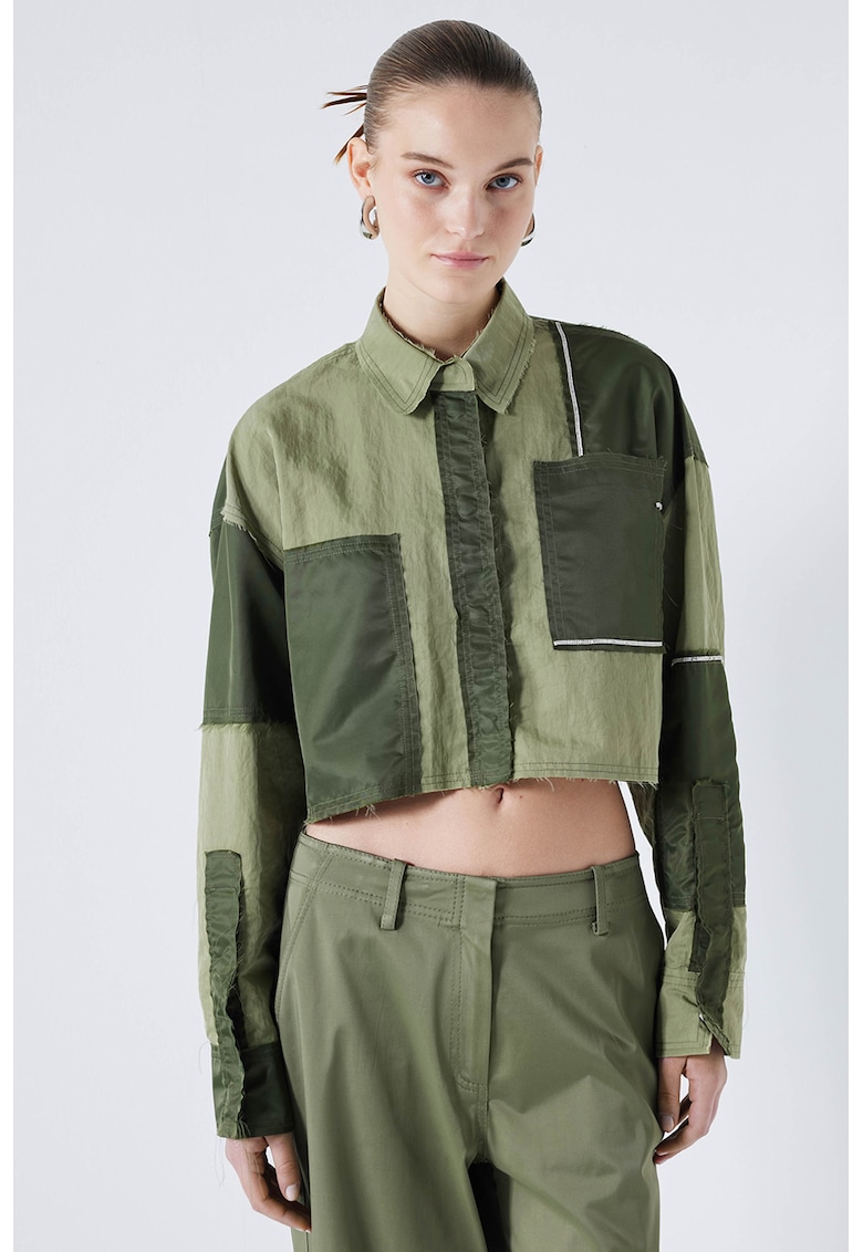 Camasa crop lejera cu model colorblock