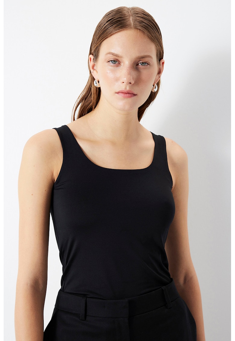 Top cu decolteu patrat - Negru