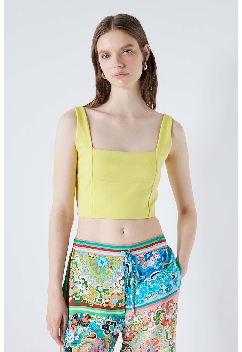 Top crop cu decolteu patrat