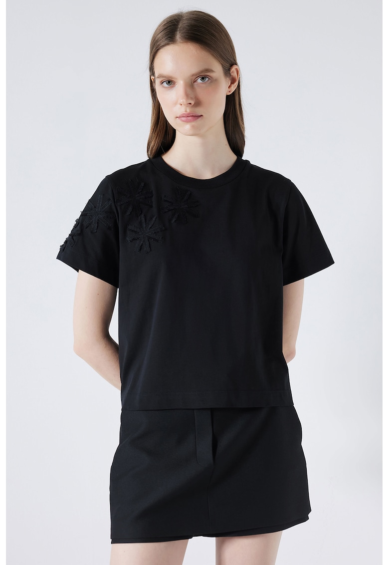 Tricou din bumbac cu decolteu la baza gatului Tricou din bumbac cu decolteu la baza gatului