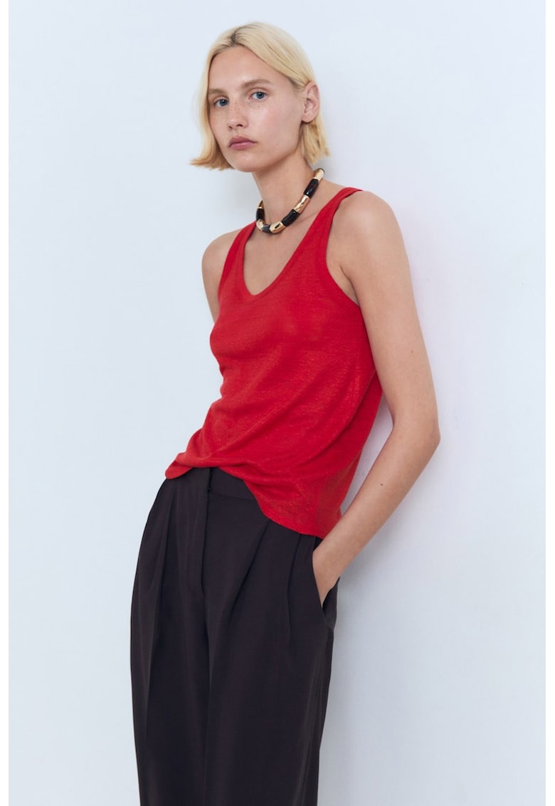 Top din in cu decolteu rotund