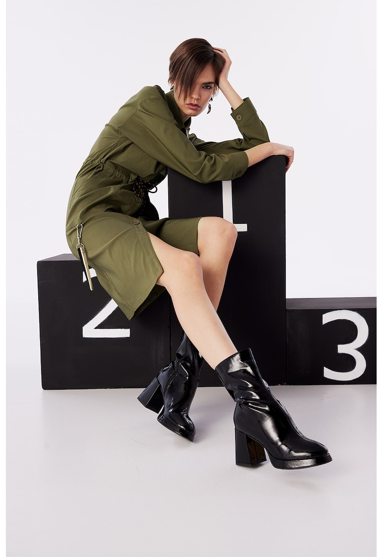 Rochie-camasa cu buzunare pe piept Rochie-camasa cu buzunare pe piept