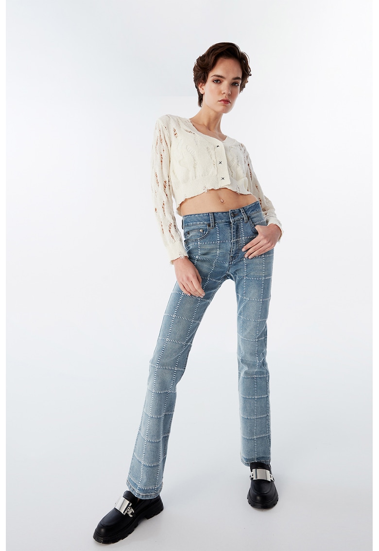 Blugi bootcut cu cusaturi decorative Blugi bootcut cu cusaturi decorative