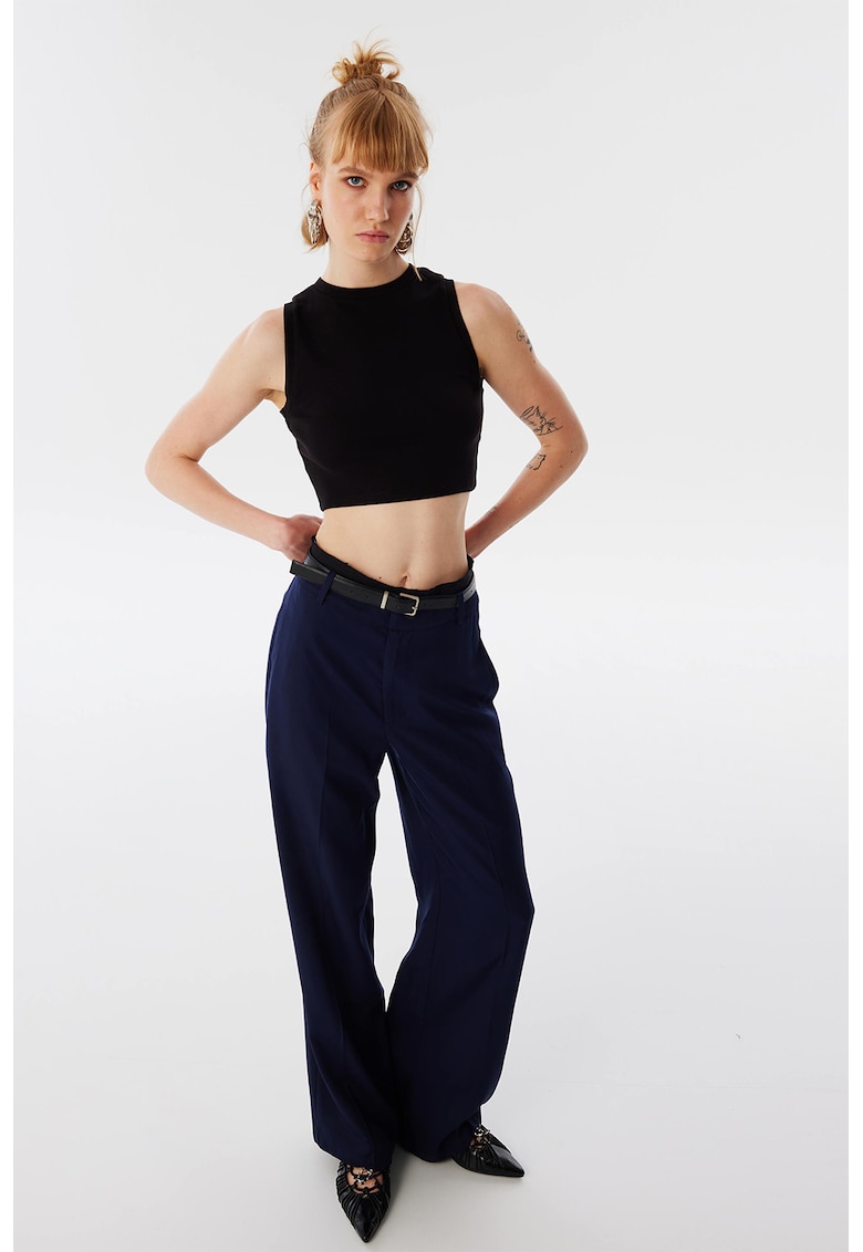 Pantaloni din lyocell cu o curea de piele ecologica - Negru