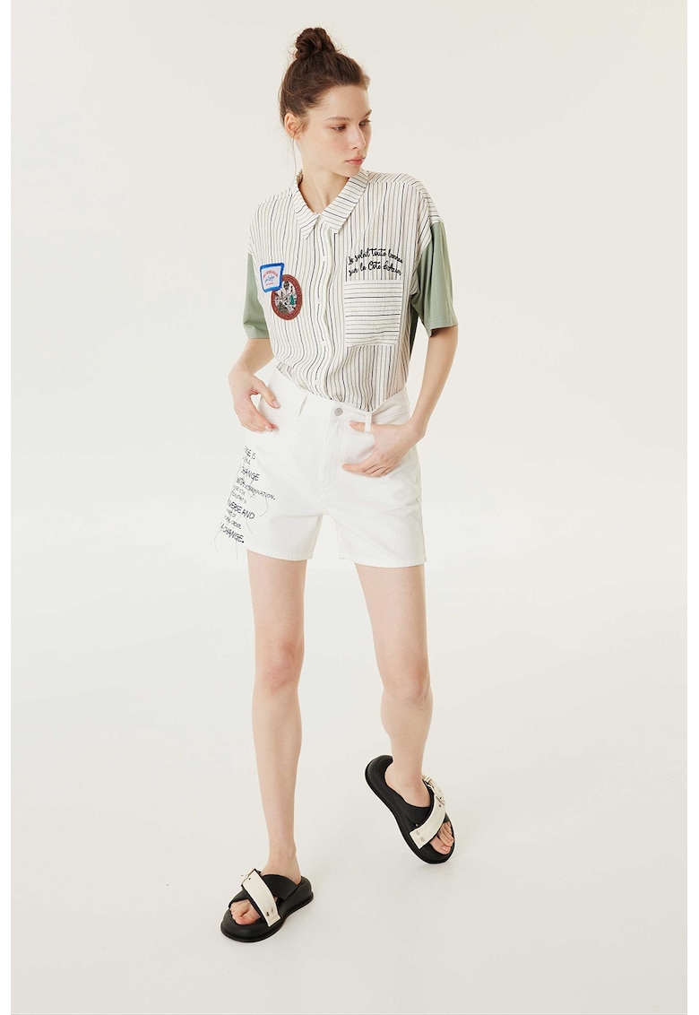 Blugi scurti cu imprimeu text - Negru/Alb murdar